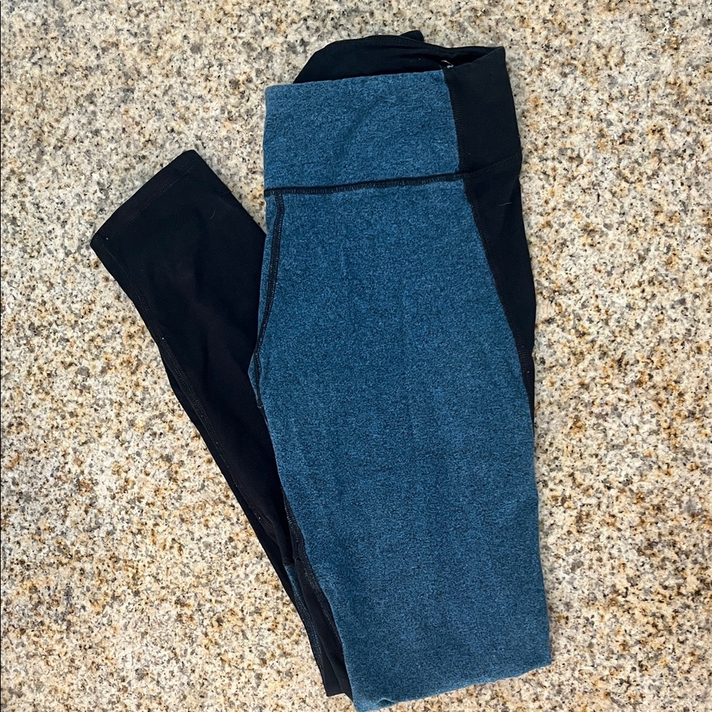 Black and Blue American Eagle Leggings